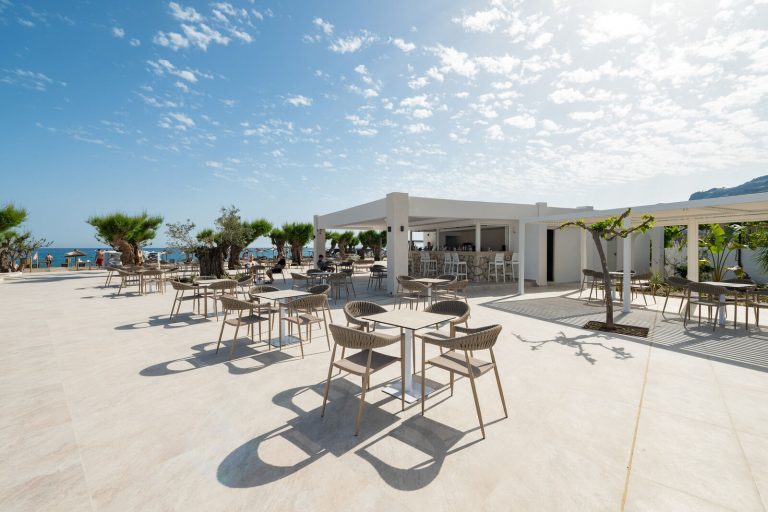 Βεράντα με θέα - Sun Beach Lindos
